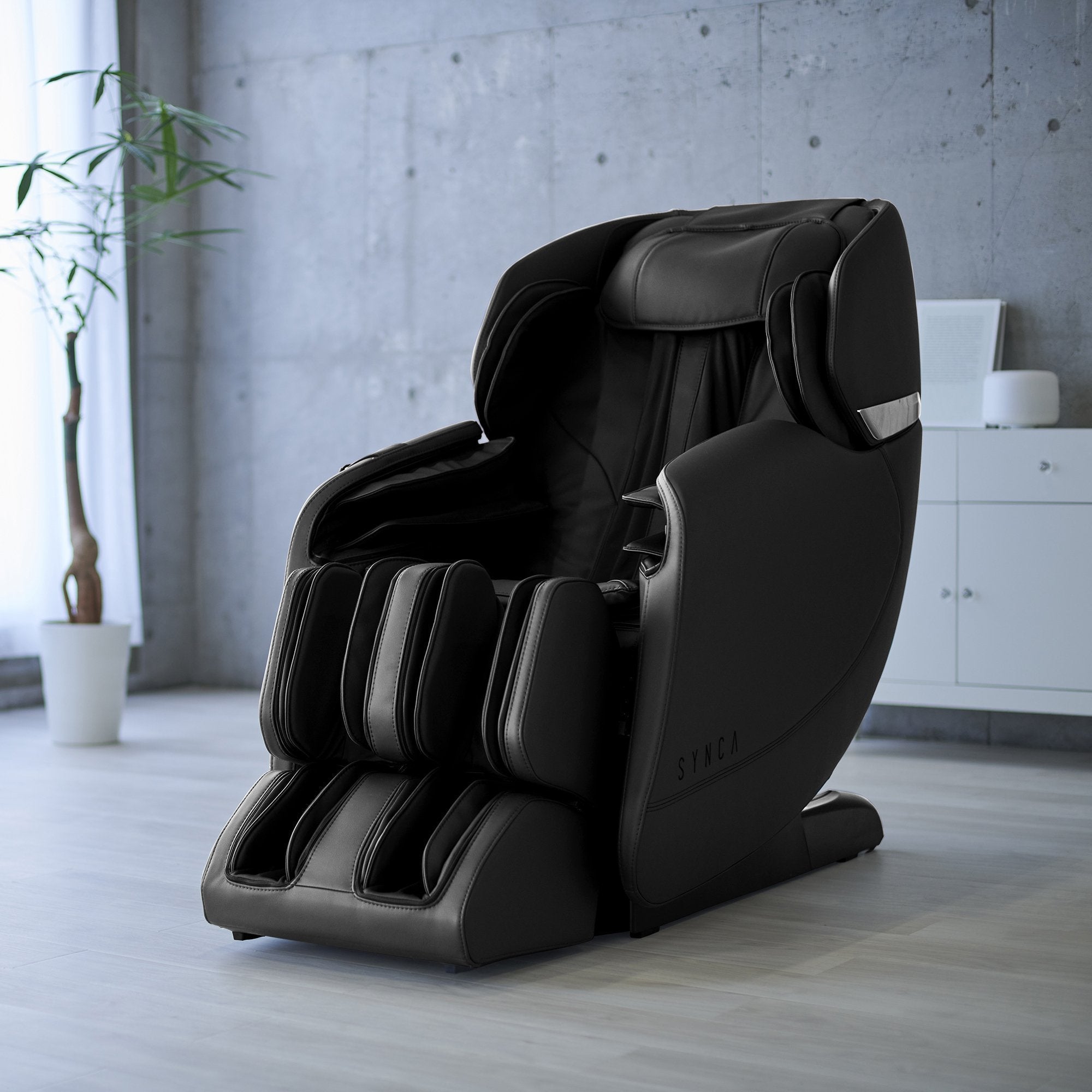 SyncaMassage ChairsSynca HISHO SL-Track Massage ChairBlackMassage Chair Heaven