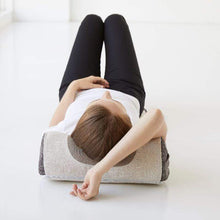 Cargar imagen en el visor de la galería, SyncaMassage ChairSynca - Corron Premium Roll Up MassagerMassage Chair Heaven